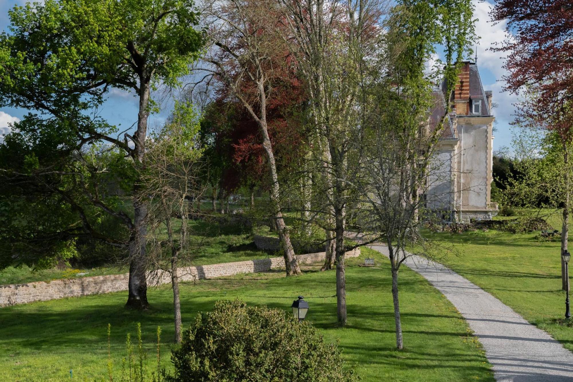 Chateau De Chazelpaud Saint-Bard Exterior foto